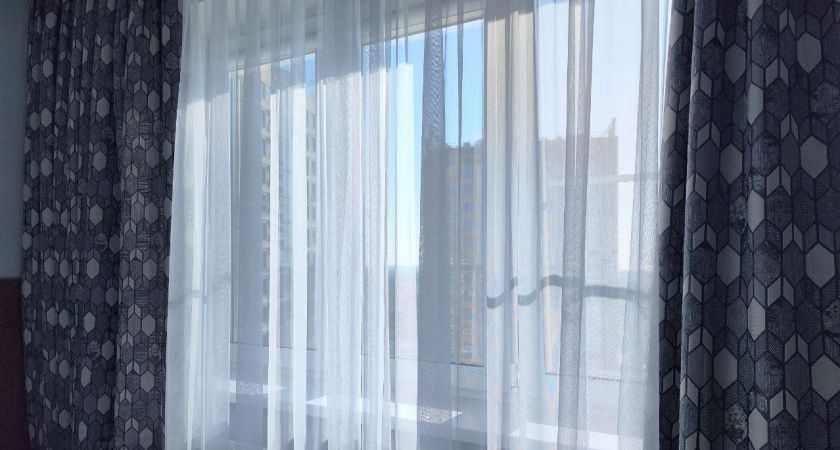 Шторы сразят чистотой: 2 таблетки в барабан стиральной машины для белизны - вешаем сразу, не гладим