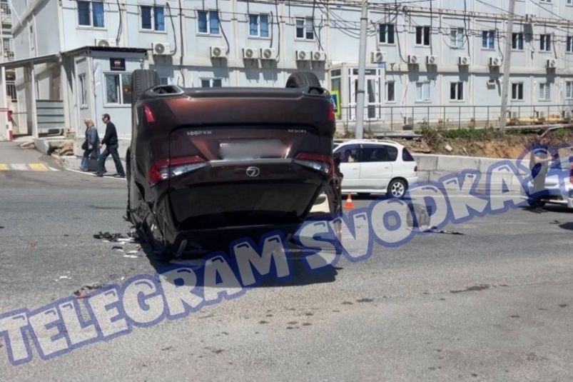 За голову хватаются: появились новые кадры с места жесткого ДТП во Владивостоке