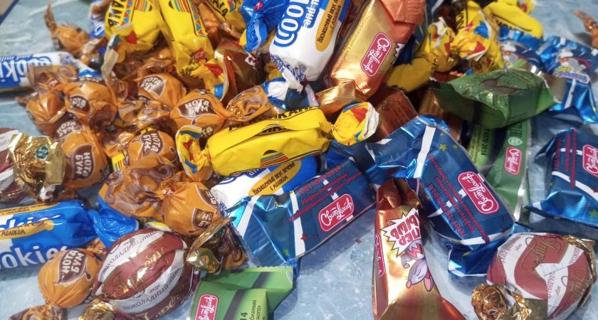 Больше никогда не покупайте конфеты на развес: бывшие работники "Магнита" и "Пятерочки" рассказали почему