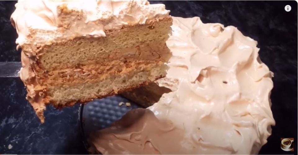 Нежный торт-пирог с апельсиновым кремом: новинка для вечернего чаепития