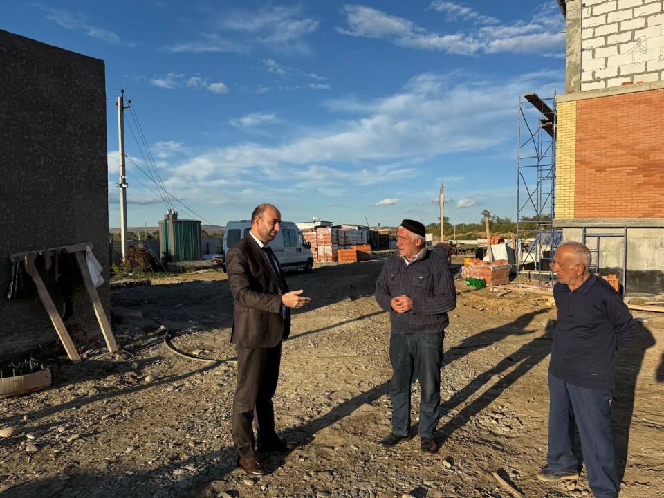 В сельском поселении Али-Юрт Назрановского района в сентябре 2024 года начато строительство Назрановской районной больницы на 30 коек с поликлиникой на 100 посещений в смену