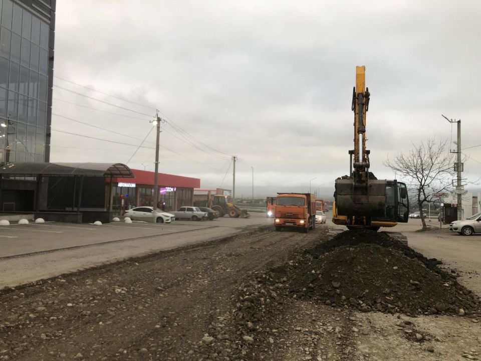 В с.п. Яндаре ведутся масштабные работы по реконструкции автодороги