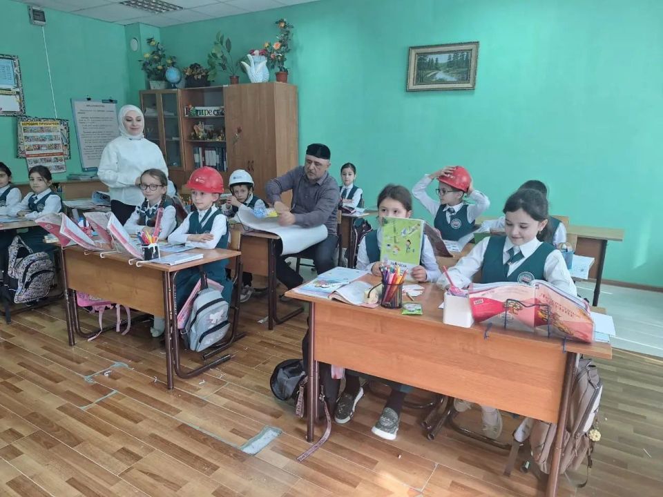 Уроки электробезопасности провели специалисты в школе села Джейрах Ингушетии