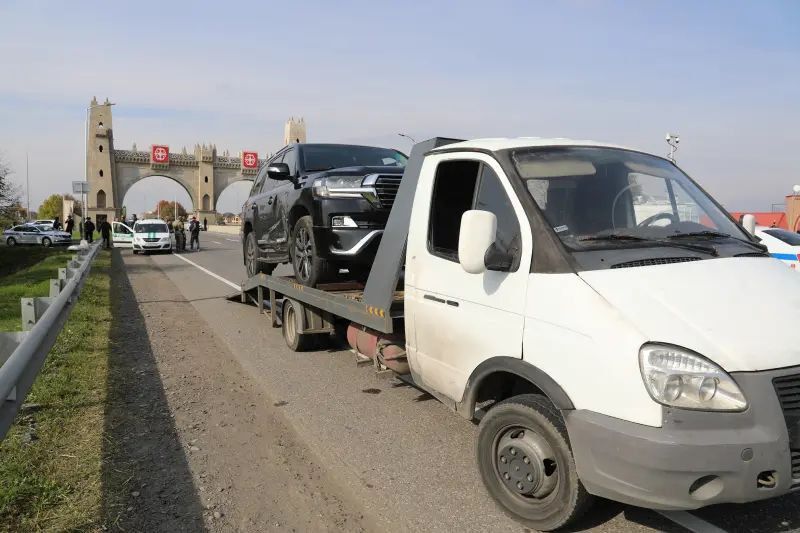 В ходе очередных рейдов в Ингушетии на штрафстоянки отправлено 16 машин