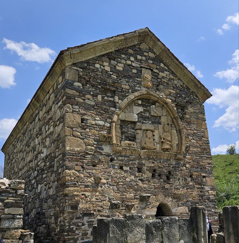 Храм Тхаба-Ерды вошел в шорт-лист конкурса «Золотой Трезини»