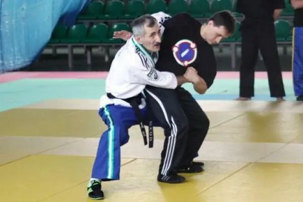 Борис Гришин: ингушское единоборство ШодСанЛат —  выражение силы народа