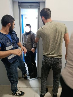 В 18:30 по мск 29.10.2025 г. в Центр обработки вызовов "Служба 112" поступило сообщение о том, что в городе Сунжа, по улице Менделеева № 50, в лифте застряли люди