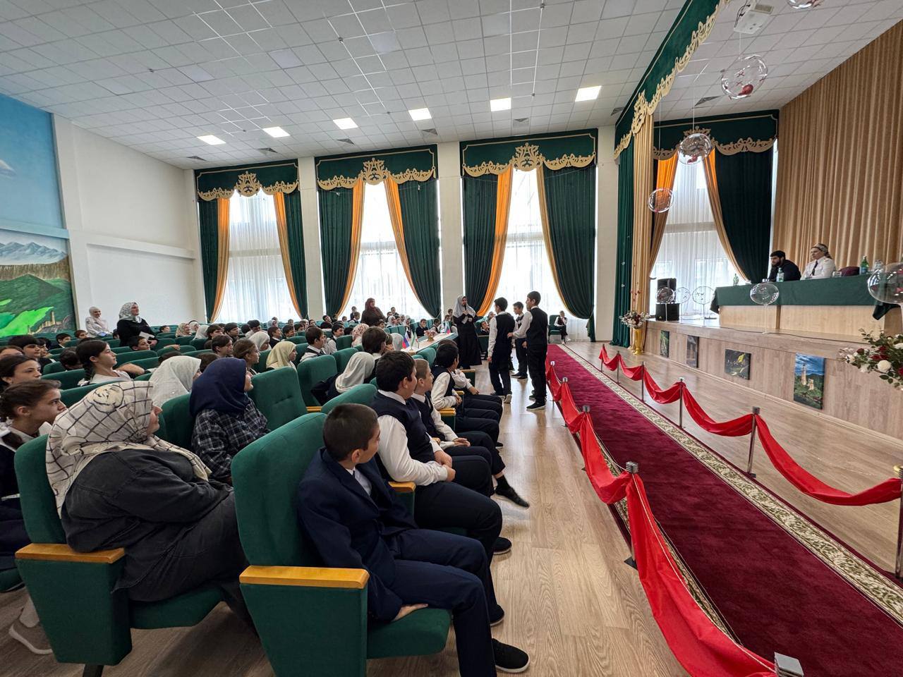 Полицейские обратились к сурхахинским школьникам Полицейские обратились к сурхахинским школьникам