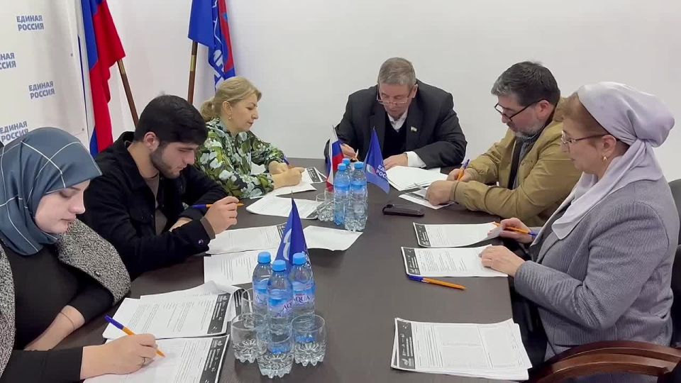 Вице-спикеры Руслан Паров и Аза Хашиева приняли участие в III Всероссийском научно-технологическом диктанте