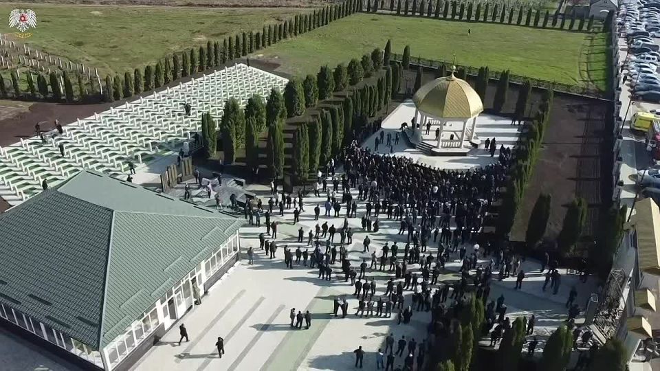 В Назрани сегодня прошли мероприятия в память о трагических событиях осени 1992 года