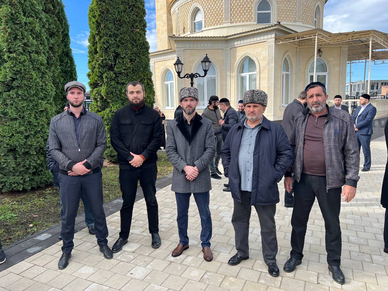 Сотрудники МЧС Республики Ингушетии во главе с исполняющим обязанности министра по делам гражданской обороны и чрезвычайным ситуациям Республики Ингушетия Александром Евлоевым приняли участие в республиканском траурном... Сотрудники МЧС Республики Ингушетии во главе с исполняющим обязанности министра по делам гражданской обороны и чрезвычайным ситуациям Республики Ингушетия Александром Евлоевым приняли участие в республиканском траурном...