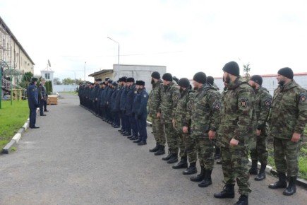 Начальник ОФСИН по Ингушетии поздравил работников СИЗО с праздником