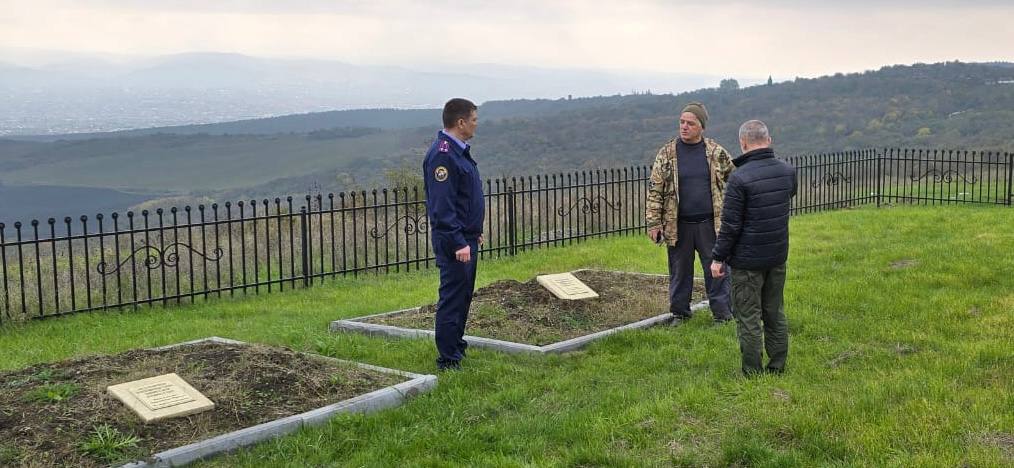 Сотрудники следственного управления СК России по Республике Ингушетия приняли участие в патриотическом субботнике Сотрудники следственного управления СК России по Республике Ингушетия приняли участие в патриотическом субботнике