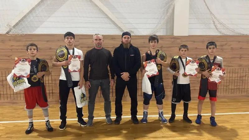 Борцы из Ингушетии завоевали пять золотых медалей на турнире в Нальчике