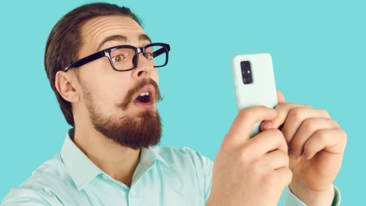 Зарядка «убьет» телефон моментально: не допустите эту ошибку