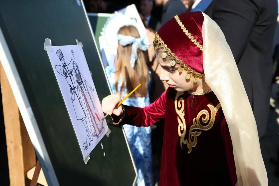 Сотрудник следственного управления принял участие в праздничном мероприятии, посвященном Дню народного единства Сотрудник следственного управления принял участие в праздничном мероприятии, посвященном Дню народного единства