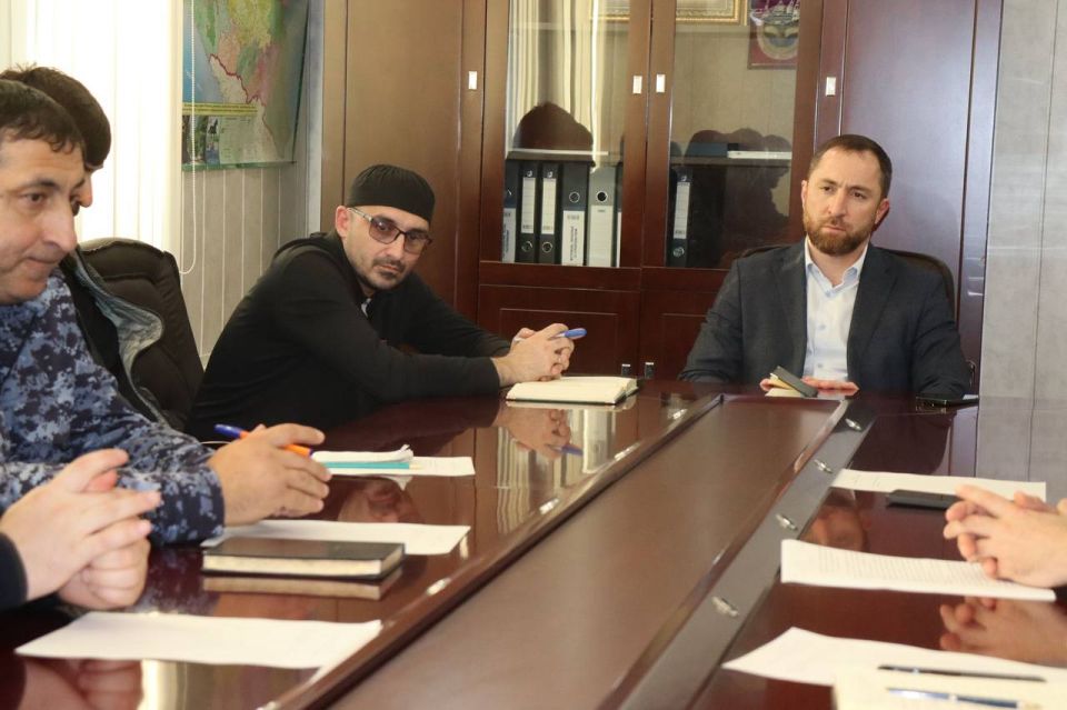 В Администрации города прошел сбор КЧС и ОПБ г. Назрань В Администрации города прошел сбор КЧС и ОПБ г. Назрань