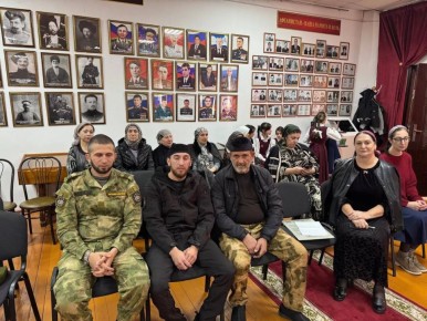 Фонд «Защитники Отечества» в Ингушетии организовал экскурсию для ветеранов СВО