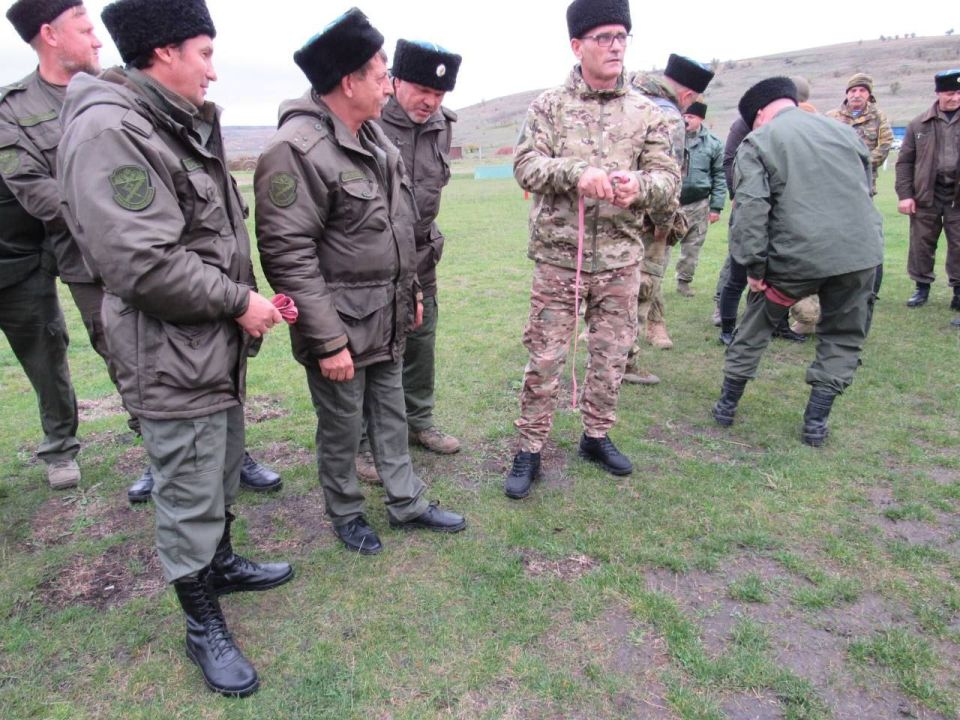Казаки Ингушетии прошли военную подготовку Казаки Ингушетии прошли военную подготовку