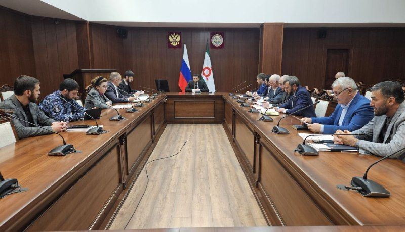 В Правительстве Ингушетии обсудили развитие и обеспечение безопасности розничных рынков