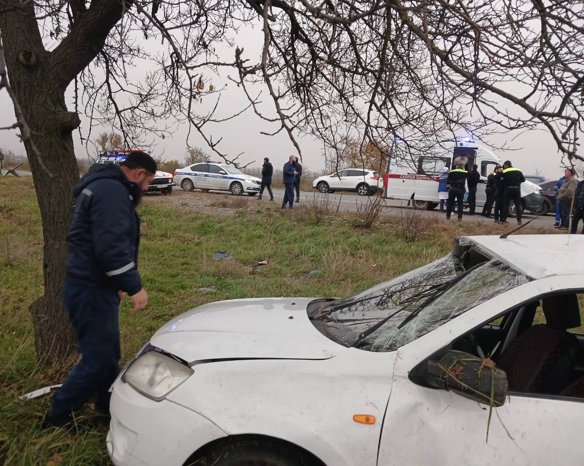 В 16:15 (мск) 13.11.2025 года в Центр обработки вызовов «Служба 112» поступило сообщение о дорожно-транспортном происшествии в городе Сунжа не доезжая до поста ГАИ В 16:15 (мск) 13.11.2025 года в Центр обработки вызовов «Служба 112» поступило сообщение о дорожно-транспортном происшествии в городе Сунжа не доезжая до поста ГАИ