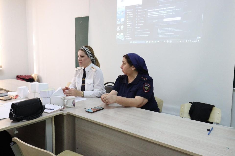           ,        ,      , ...