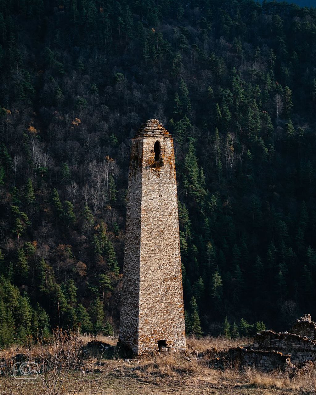 Башенный комплекс Салги — древний страж ущелья Башенный комплекс Салги — древний страж ущелья
