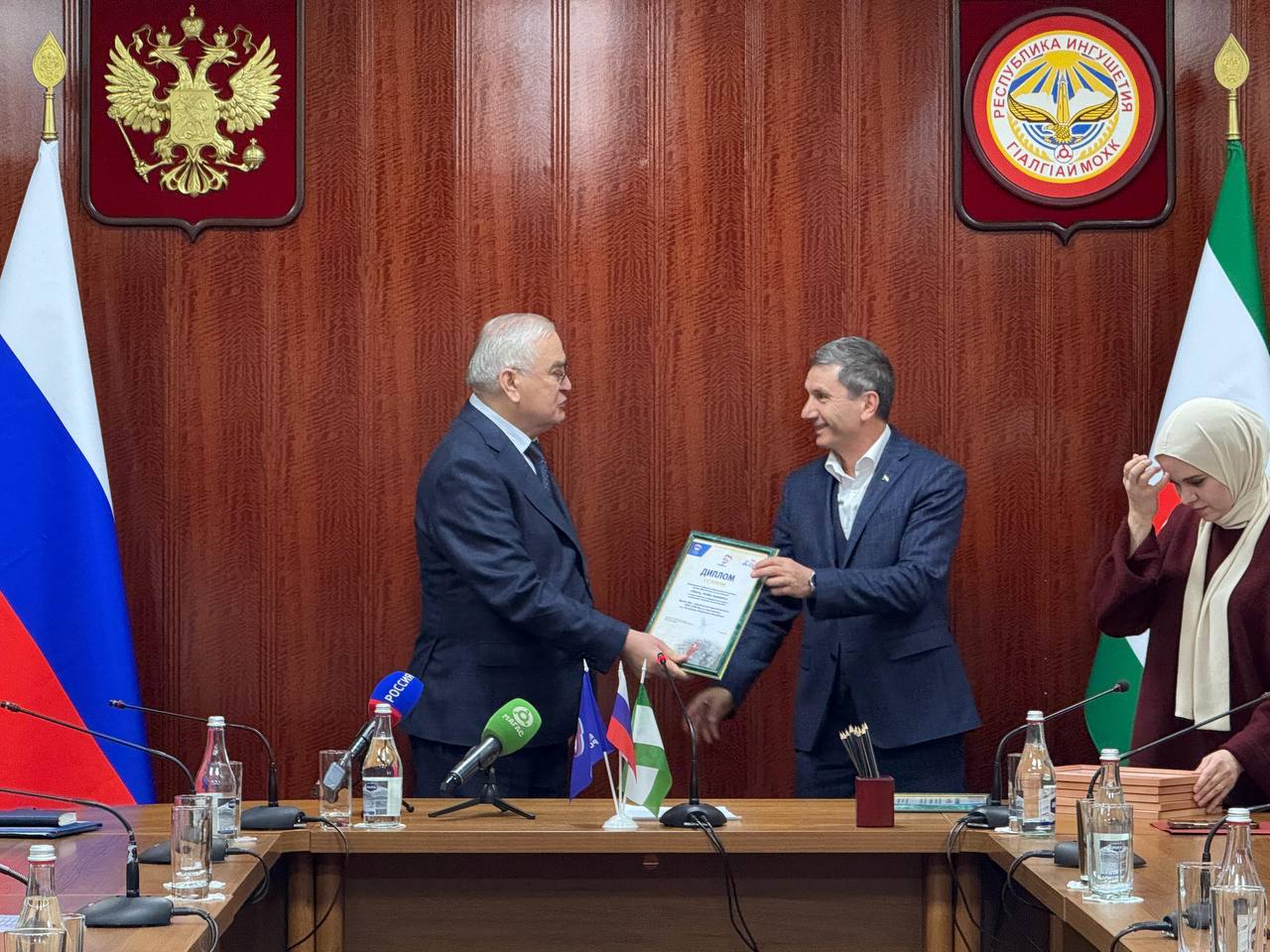 Торжественная церемония награждения победителя федерального этапа Всероссийского конкурса музеев образовательных организаций «Знать, чтобы помнить» в Северо-Кавказском федеральном округе Торжественная церемония награждения победителя федерального этапа Всероссийского конкурса музеев образовательных организаций «Знать, чтобы помнить» в Северо-Кавказском федеральном округе