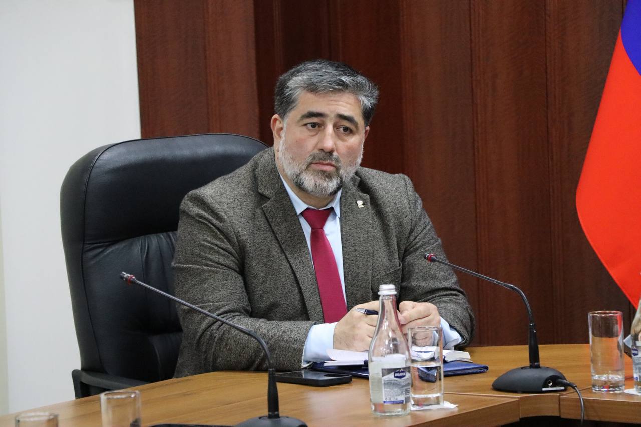 В Магасе наградили победителя федерального этапа конкурса «Знать, чтобы помнить» в СКФО В Магасе наградили победителя федерального этапа конкурса «Знать, чтобы помнить» в СКФО