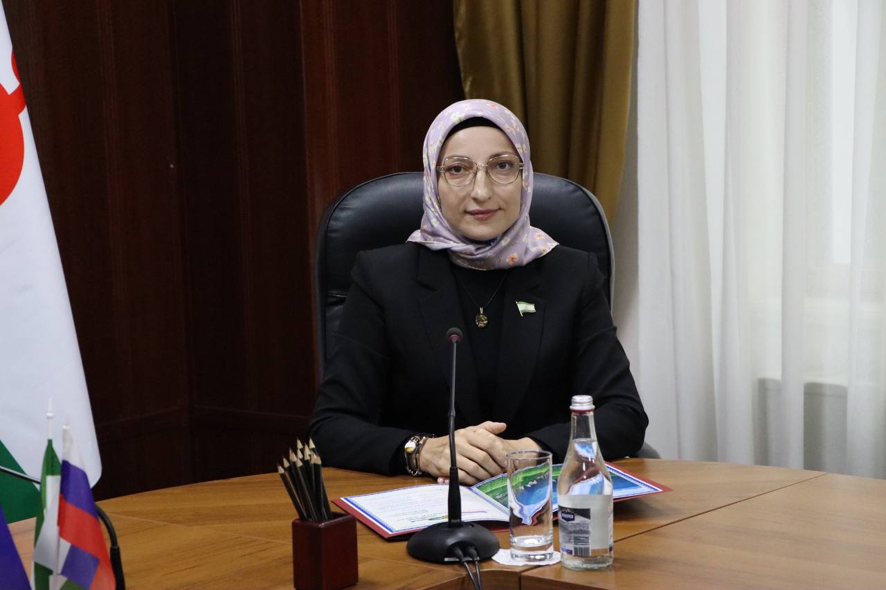 В Магасе наградили победителя федерального этапа конкурса «Знать, чтобы помнить» в СКФО В Магасе наградили победителя федерального этапа конкурса «Знать, чтобы помнить» в СКФО