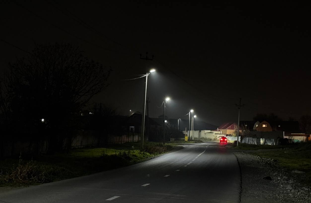 В Назрани продолжается работа по обновлению городского освещения В Назрани продолжается работа по обновлению городского освещения