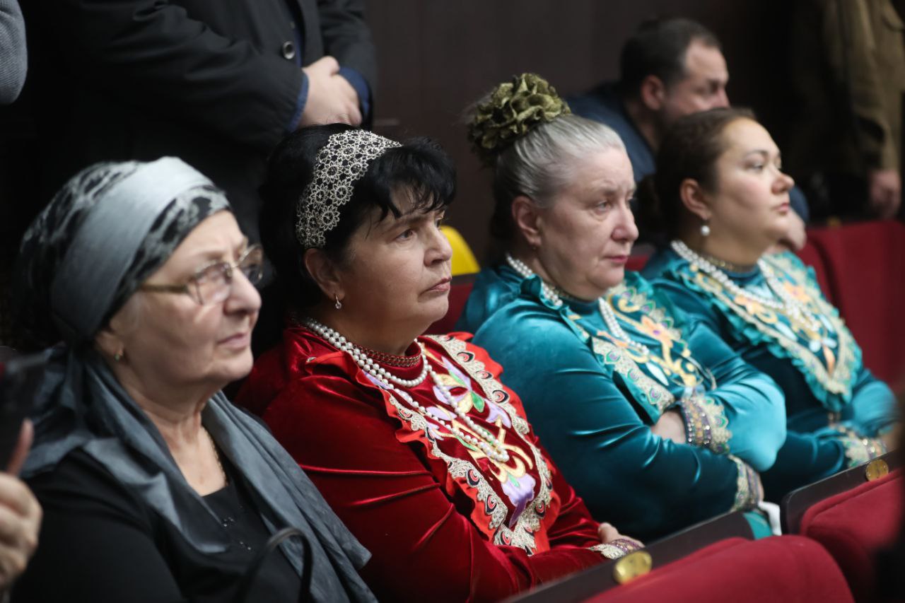 В Назрани торжественно открыли XI Международный кинофестиваль «Золотая башня» В Назрани торжественно открыли XI Международный кинофестиваль «Золотая башня»