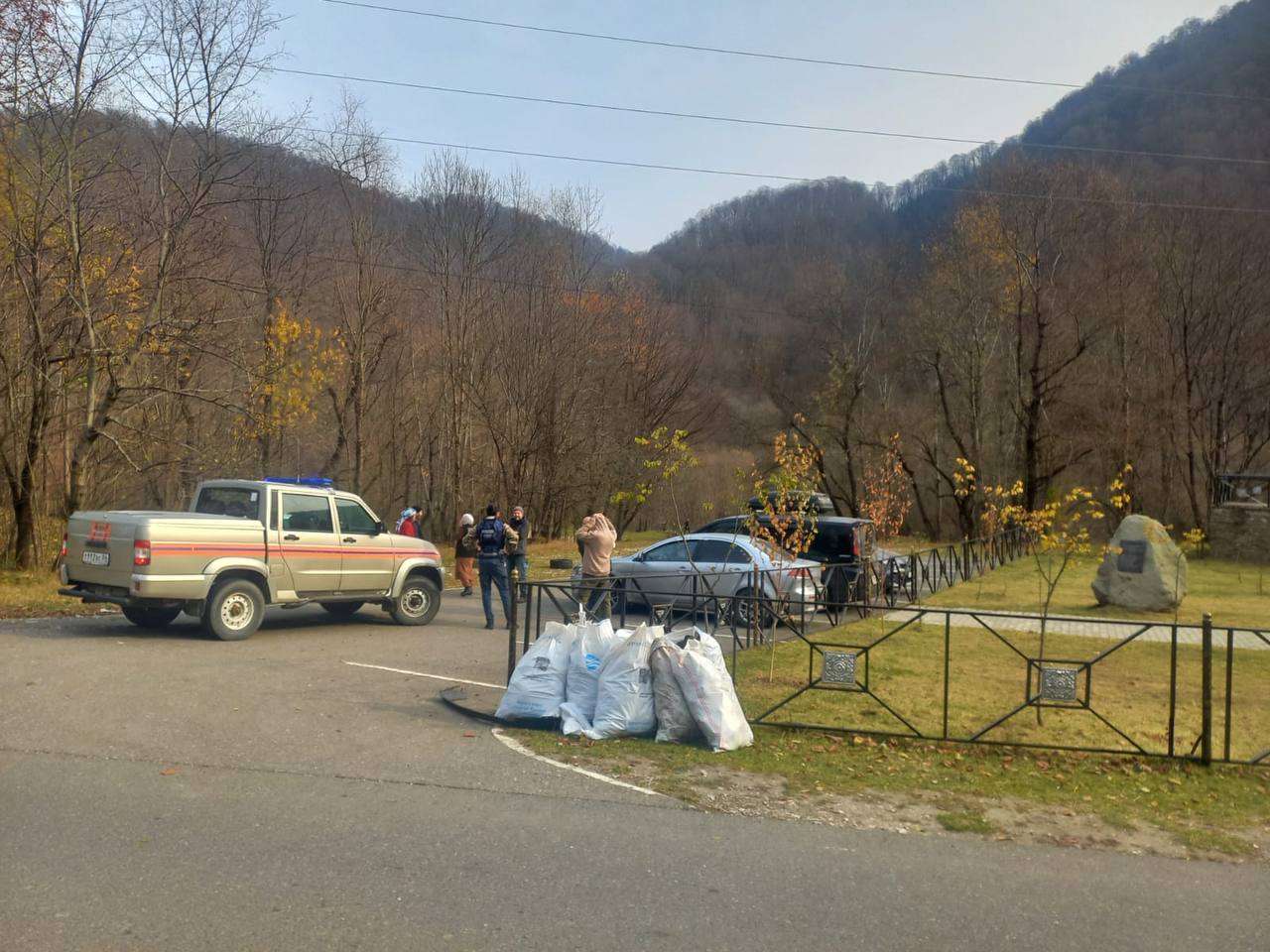 В 12:20 (мск) 15.11.2025 года в Центр обработки вызовов «Служба 112» поступило сообщение о том что в Ассинском ущелье (Джейрахский район) человек потерял направление и заблудился В 12:20 (мск) 15.11.2025 года в Центр обработки вызовов «Служба 112» поступило сообщение о том что в Ассинском ущелье (Джейрахский район) человек потерял направление и заблудился