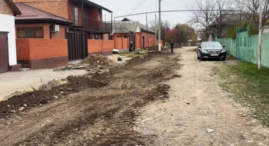 На улице Харланова в Сунже завершается замена ветхого водопровода