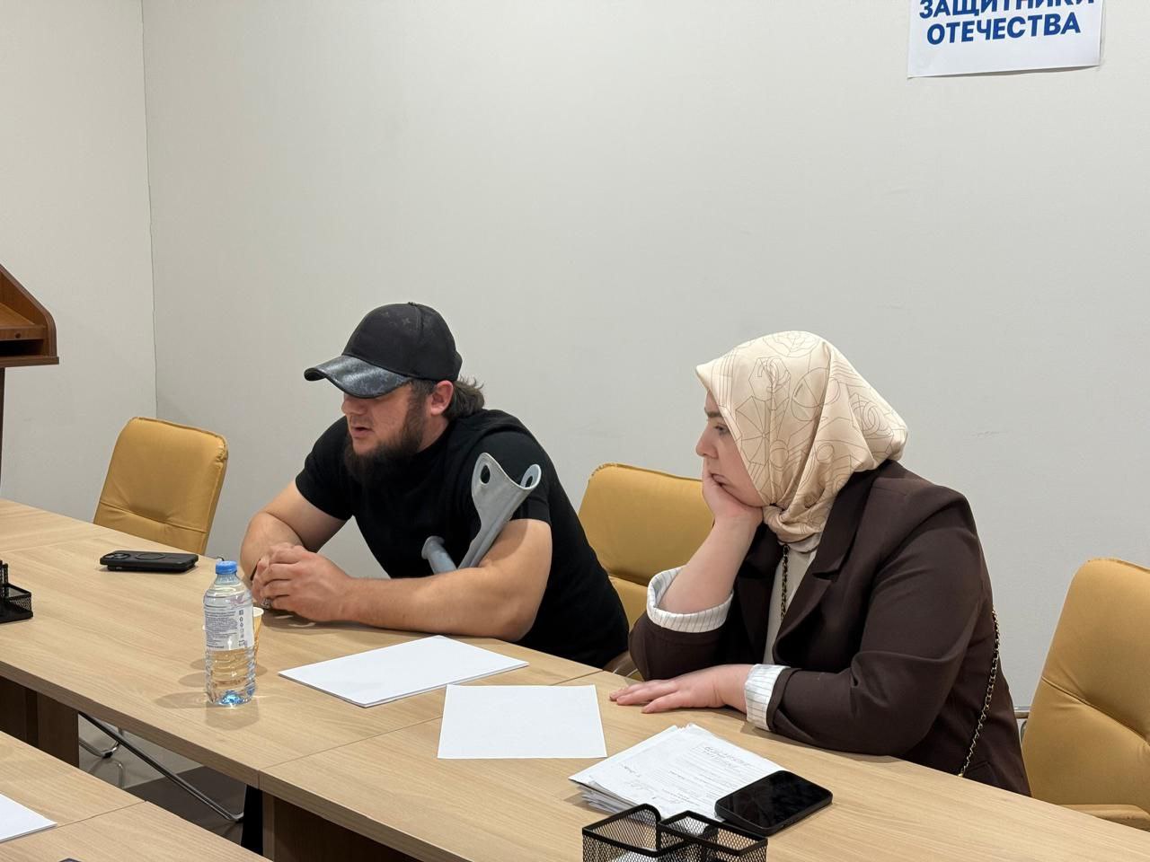 Прокурор г. Назрань провел выездной прием граждан в региональном Фонде «Защитники Отечества» Прокурор г. Назрань провел выездной прием граждан в региональном Фонде «Защитники Отечества»