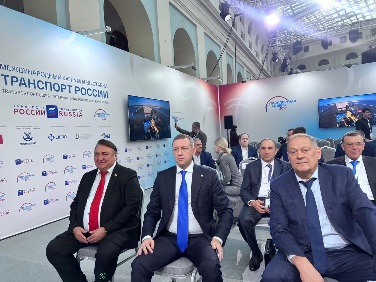 Делегация Ингушетии — на «Транспортной неделе – 2025» в Москве Делегация Ингушетии — на «Транспортной неделе – 2025» в Москве