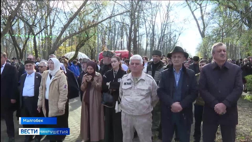В Ингушетии состоялась церемония открытия обновлённого бюста Героя России Алексея Береста