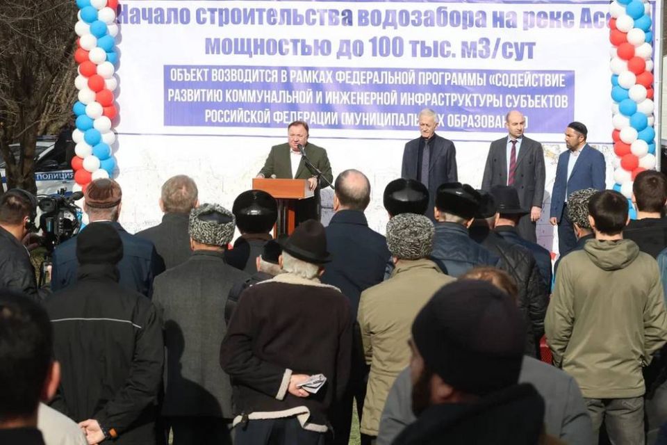 Сегодня в сельском поселении Алкун стартовало строительство стратегически важного для всей республики объекта - водозабора на реке Асса мощностью до 100 тысяч кубометров в сутки