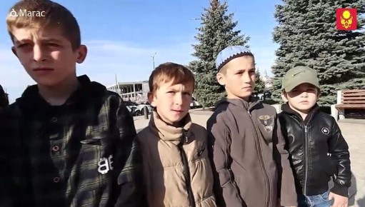 А вот и прогулка по городу наших маленьких гостей из Пригородного района, которые посетили ингушскую столицу по приглашению мэра Магаса Мусы Темурзиева