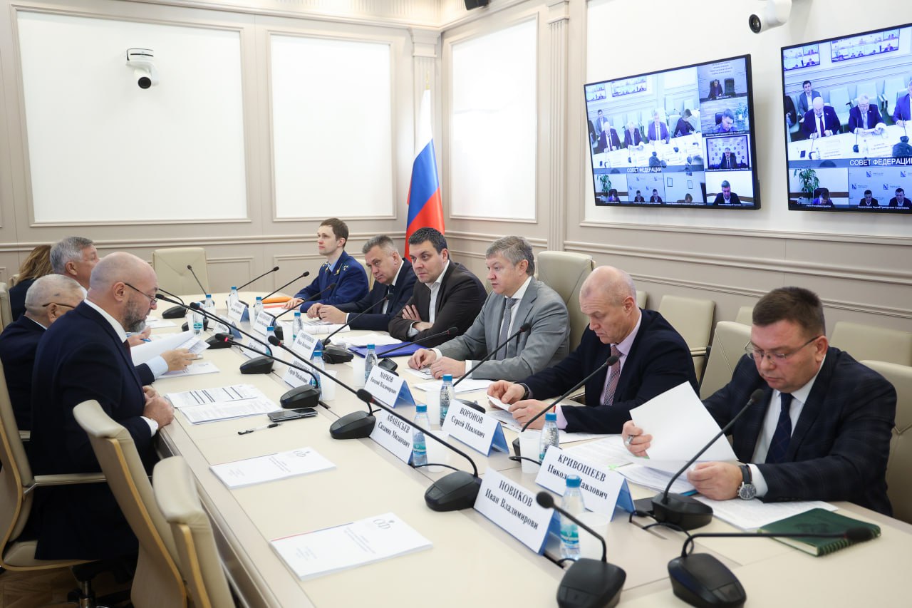 Руководитель Рослесхоза Иван Советников на совещании Комитета Совета Федерации по аграрно-продовольственной политике и природопользованию рассказал об итогах прохождения пожароопасного сезона 2025 года