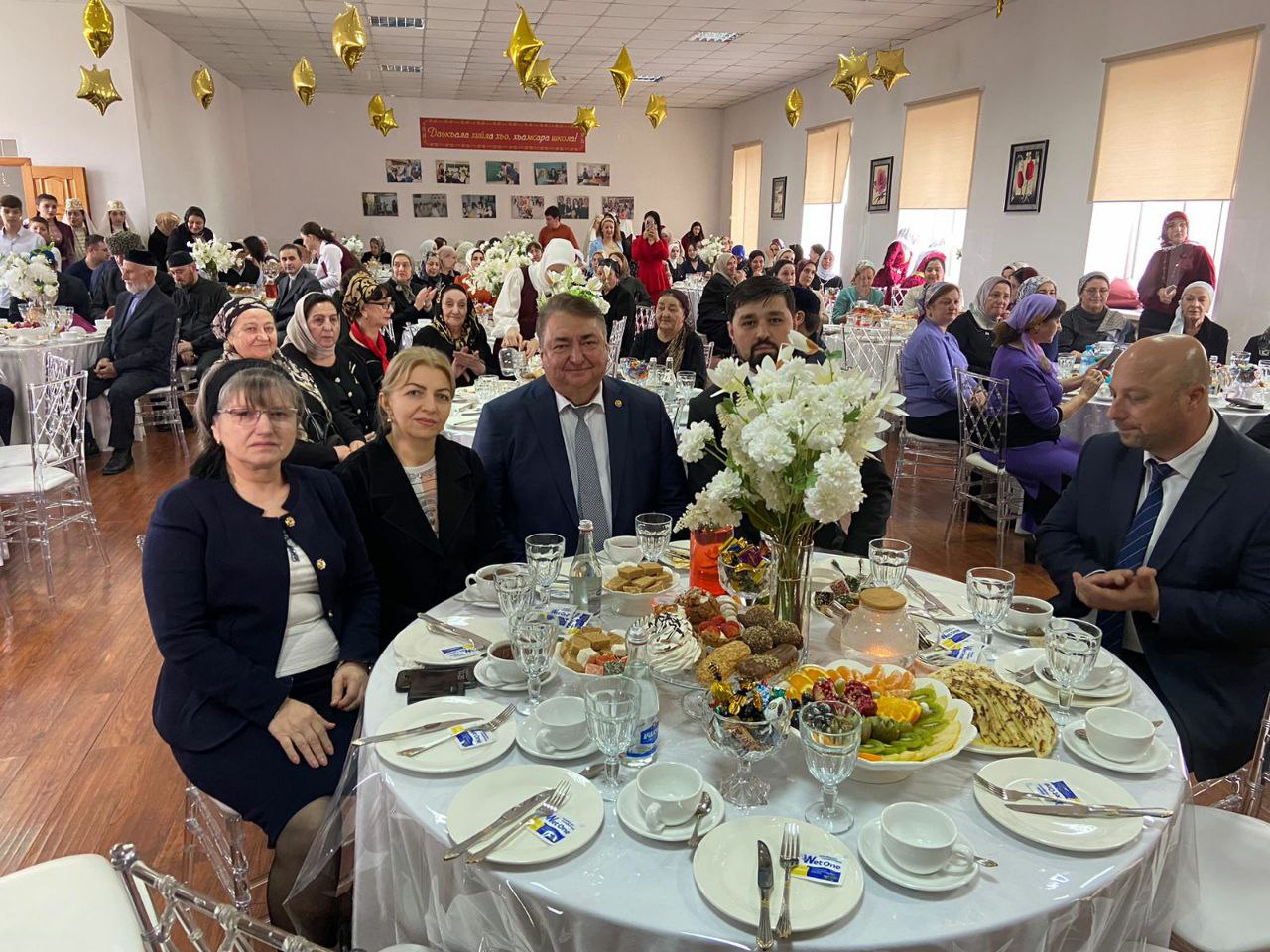 Сегодня в Назрановской средней школе №2 г. имени Оздоева М.А. прошло торжество по случаю cтoлeтнего юбилея образовательного учреждения Сегодня в Назрановской средней школе №2 г. имени Оздоева М.А. прошло торжество по случаю cтoлeтнего юбилея образовательного учреждения