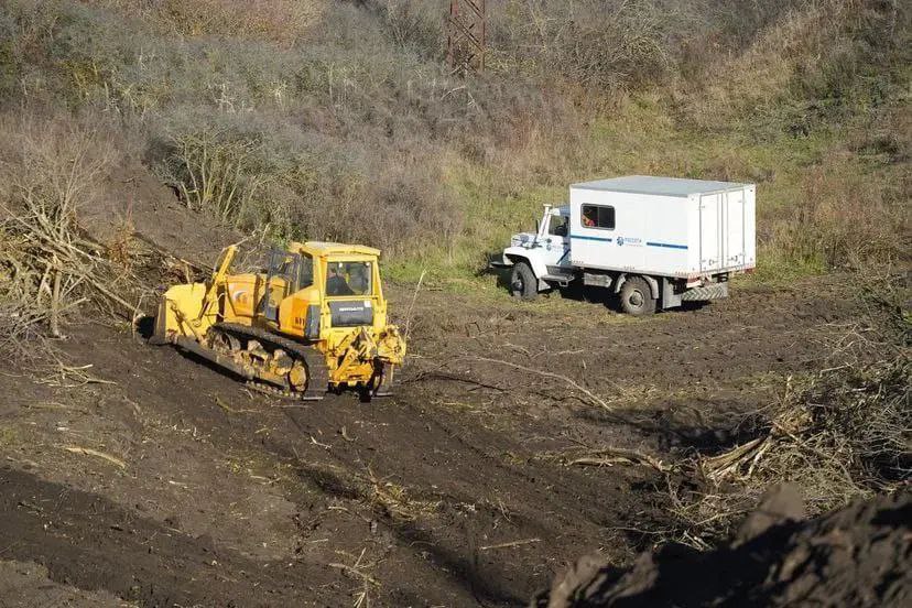 В Ингушетии прокладывают подъездные пути к опорам стратегической ЛЭП