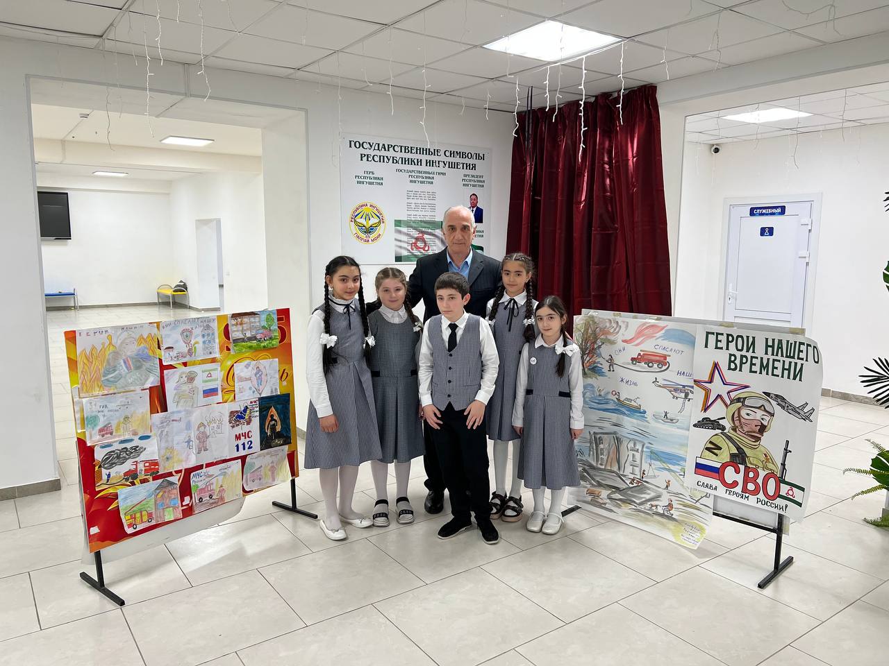 Министерство по делам гражданской обороны и чрезвычайным ситуациям Республики Ингушетия провело в ГБОУ «Лицей-детский сад» г. Магас конкурс детских рисунков «Герои в моей жизни», приуроченный ко Дню Героев Отечества