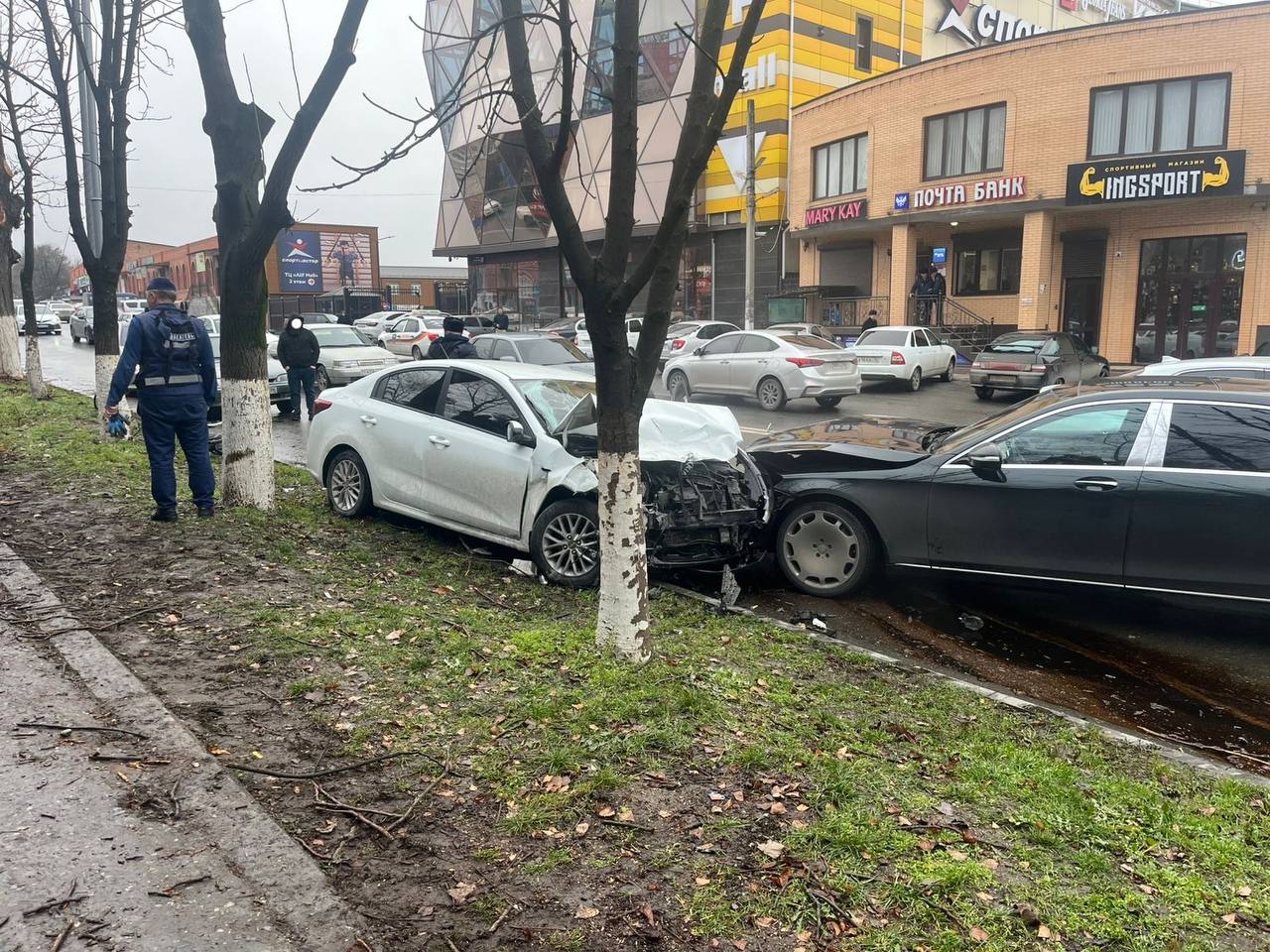 В 10:37 по (мск) 10.12.2025 года в Центр обработки вызовов «Служба 112» поступило сообщение о дорожно-транспортном происшествии в г. Назрань по улице Муталиева