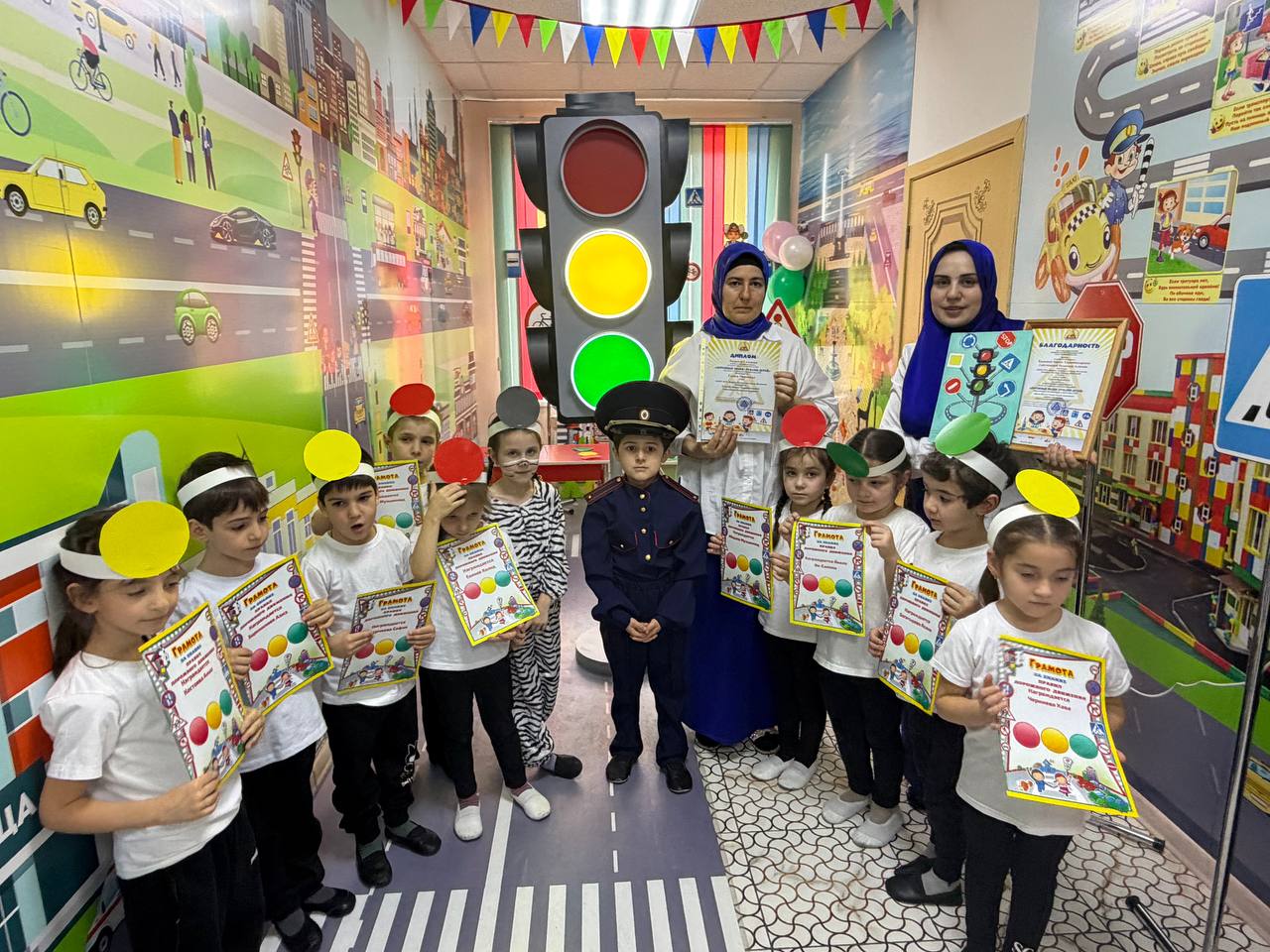 Среди дошкольников прошла викторина по знаниям ПДД Среди дошкольников прошла викторина по знаниям ПДД