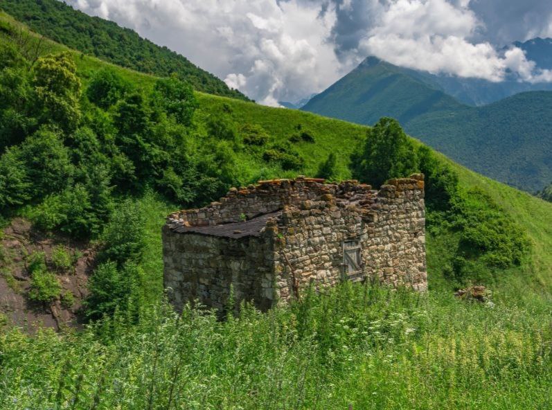 Выявлено 14 новых памятников на башенном комплексе «Кхейрах»