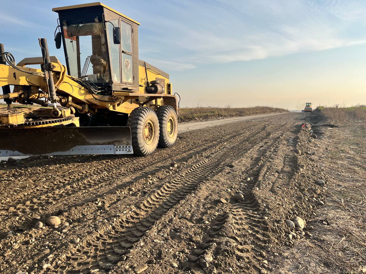 В Назрановском районе продолжается капремонт дороги «Долаково-Гайрбек-Юрт» В Назрановском районе продолжается капремонт дороги «Долаково-Гайрбек-Юрт»