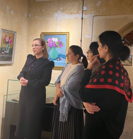В Дербентском музее-заповеднике открылась выставка ингушских художниц