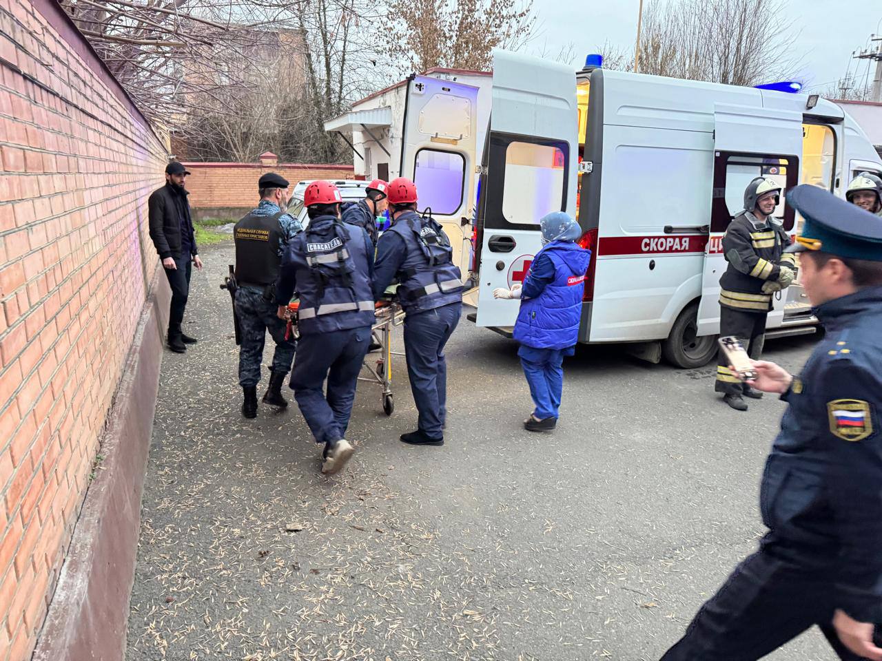 В г. Малгобек на базе здания суда прошли учебно-тренировочные занятия по теме: «Действия при возникновении возгорания или пожара в зданиях и помещениях судов» В г. Малгобек на базе здания суда прошли учебно-тренировочные занятия по теме: «Действия при возникновении возгорания или пожара в зданиях и помещениях судов»