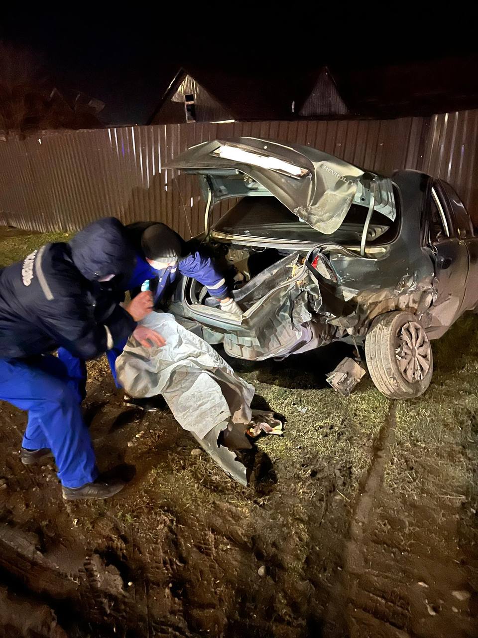 В 21:25 по мск 18.12.2025 года в центр обработки вызовов "Служба 112" поступило сообщение о дорожно-транспортном происшествии в с.п. Средние Ачалуки по улице Цечоева